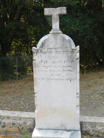 [Picture of Giovanni Delucci grave]